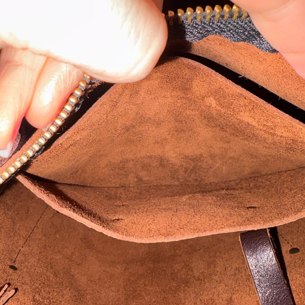 Portland Leather Medium Tote Dark Brown Full Grain Leather Shoulder Bag Zipper - Picture 6 of 8